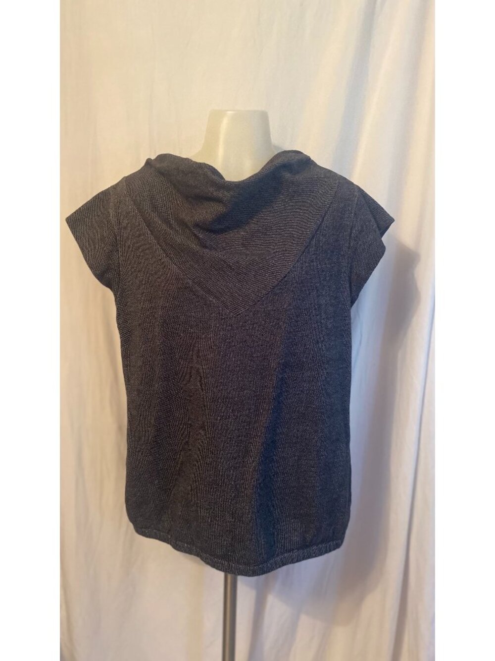Tucker For Target Gray Cowl Neck Short Sleeve Fleece Top